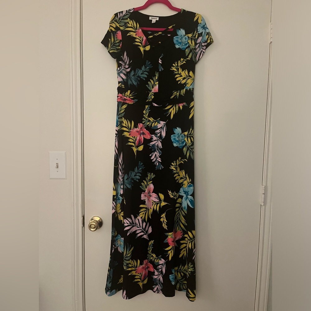 Floral Maxi Dress - Picture 2 of 7